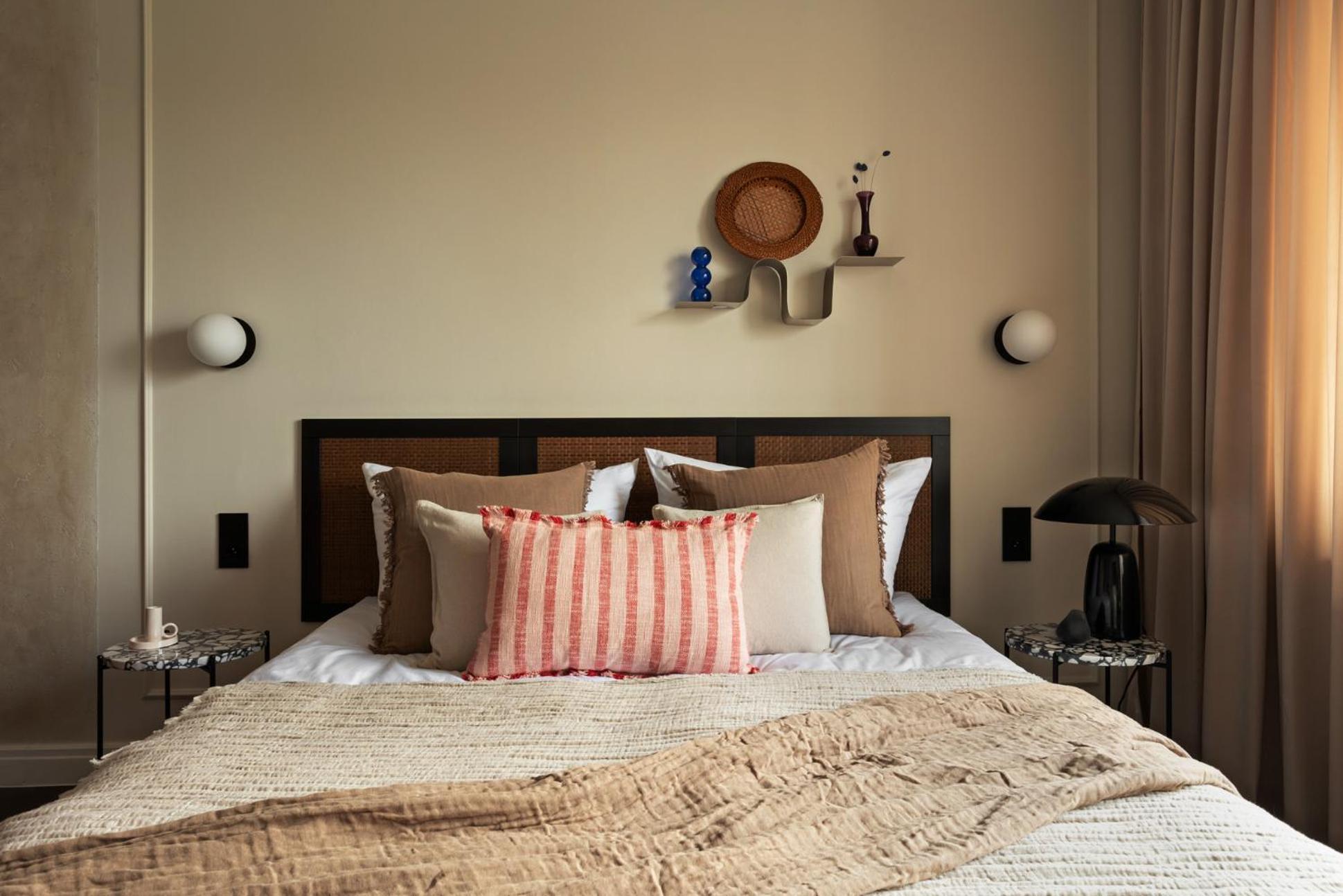 Nafenna 2-bedroom In Old Town *